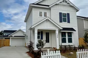 304 Gazelle Ct, Niceville, FL 32578 - Photo 2