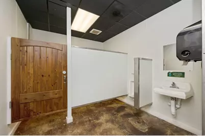 1296 N Ferdon Boulevard N, Crestview, FL 32536 - Photo 24