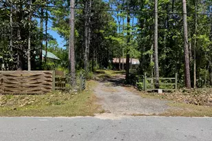 219 Jones Dr, Freeport, FL 32439 - Photo 1