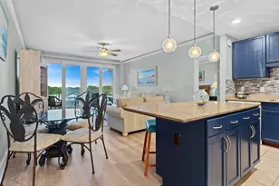 9902 S Thomas Dr S, Panama City Beach, FL 32408 - Photo 10