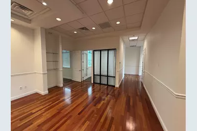 5210 S Ferdon Boulevard S #UNIT B, Crestview, FL 32536 - Photo 4