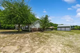 2377 Lake Silver Rd, Crestview, FL 32536 - Photo 4