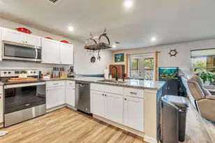 213 E Lockwood Way E, Defuniak Springs, FL 32435 - Photo 8