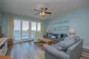 9902 S Thomas Dr S, Panama City Beach, FL 32408 - Photo 10