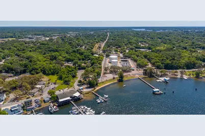 834 Bayshore Drive, Niceville, FL 32578 - Photo 30