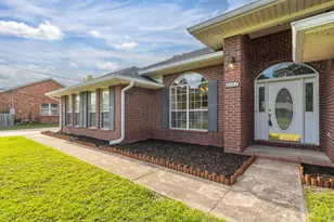 6562 Bellingham St, Navarre, FL 32566 - Photo 4