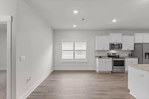 608 Champ Trl, Crestview, FL 32539 - Photo 16