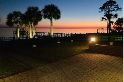 6735 Tidewater Drive, Navarre, FL 32566 - Photo 4