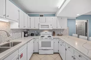 667 Nautilus Ct, Fort Walton Beach, FL 32548 - Photo 16