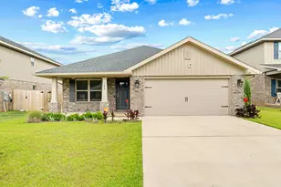 103 Ridgeway Cir, Crestview, FL 32536 - Photo 1