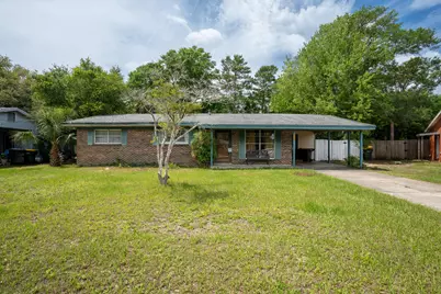 406 NW Sherry Circle NW, Fort Walton Beach, FL 32548 - Photo 1