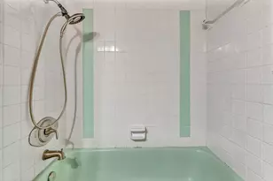 406 NW Sherry Circle NW, Fort Walton Beach, FL 32548 - Photo 36