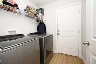 415 Scooter Cv, Crestview, FL 32539 - Photo 8