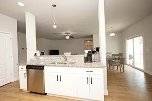 415 Scooter Cv, Crestview, FL 32539 - Photo 24