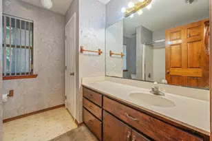 1131 Stanley Ln, Baker, FL 32531 - Photo 22