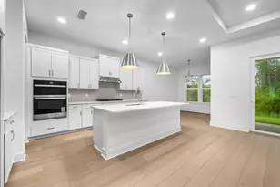 952 Camp Fire Cir, Panama City Beach, FL 32413 - Photo 2