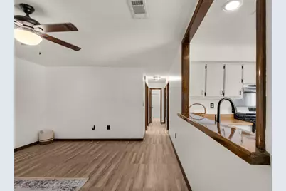 223 W Pinoak Court W, Crestview, FL 32539 - Photo 12