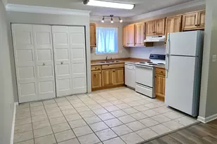 201 E College Blvd E, Niceville, FL 32578 - Photo 1