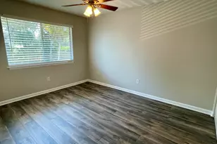 201 E College Blvd E, Niceville, FL 32578 - Photo 8