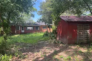 855 N Pearl Street N, Crestview, FL 32536 - Photo 2