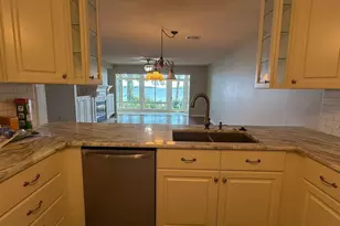 806 Regatta Dr, Niceville, FL 32578 - Photo 8