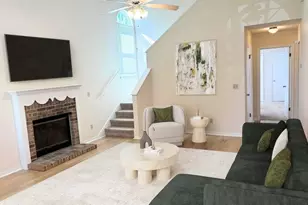 69 7th St, Shalimar, FL 32579 - Photo 4