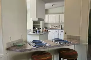 458 Royal Palm Ave, Defuniak Springs, FL 32433 - Photo 2