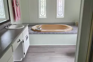 458 Royal Palm Ave, Defuniak Springs, FL 32433 - Photo 18