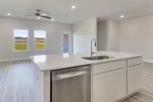 8077 Fir Tree Dr, Milton, FL 32583 - Photo 16