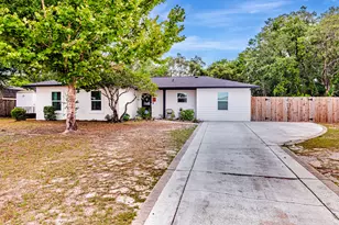 22 NW Robinwood Dr NW, Fort Walton Beach, FL 32548 - Photo 2