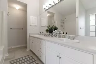 558 Rough Leaf Ln, Mary Esther, FL 32569 - Photo 24