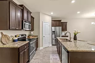 3593 Autumn Woods Dr, Crestview, FL 32539 - Photo 4