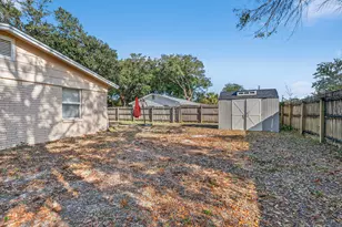 136 NW Robinwood Dr NW, Fort Walton Beach, FL 32548 - Photo 38