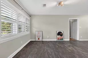 136 NW Robinwood Dr NW, Fort Walton Beach, FL 32548 - Photo 6