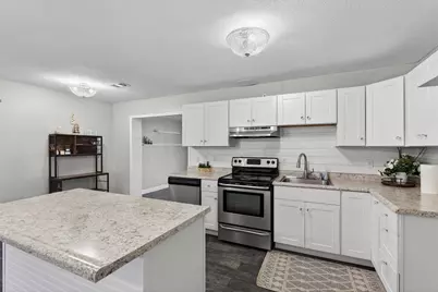 136 NW Robinwood Drive NW, Fort Walton Beach, FL 32548 - Photo 14