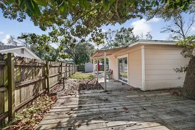 136 NW Robinwood Drive NW, Fort Walton Beach, FL 32548 - Photo 36