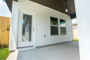 21 C 5th Ave, Shalimar, FL 32579 - Photo 4