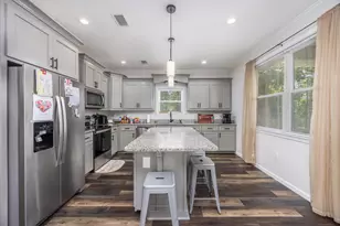 158 Johns Ln, Freeport, FL 32439 - Photo 10