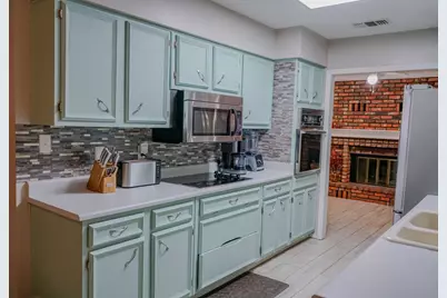 603 NE Merioneth Drive NE, Fort Walton Beach, FL 32547 - Photo 16