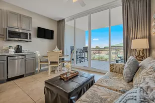 1517 SW Miracle Strip Parkway SW, Fort Walton Beach, FL 32548 - Photo 1