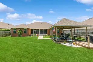 221 Sweet Tea Ln, Freeport, FL 32439 - Photo 2