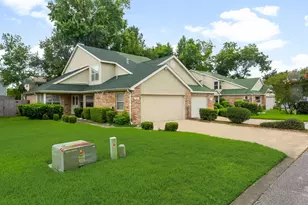 1329 White Blossom Ln, Fort Walton Beach, FL 32547 - Photo 2