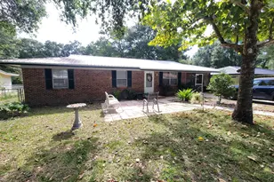 114 Aero Dr, Defuniak Springs, FL 32433 - Photo 1