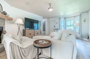 406 Rosewood Ave, Mary Esther, FL 32569 - Photo 6