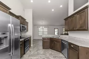 2365 Genevieve Way, Crestview, FL 32536 - Photo 8