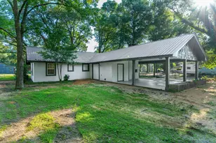 2364 Susan Dr, Crestview, FL 32536 - Photo 4