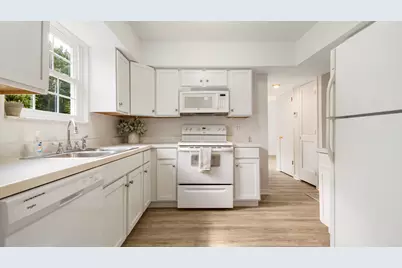 3911 W 21st Place W, Panama City, FL 32405 - Photo 10