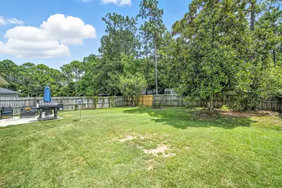 9207 Timber Lane, Navarre, FL 32566 - Photo 24