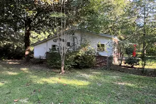 8106 County Line Rd, Laurel Hill, FL 32567 - Photo 12