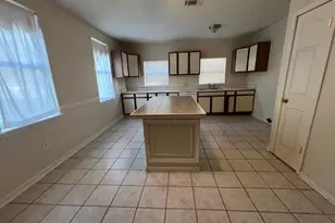 8106 County Line Rd, Laurel Hill, FL 32567 - Photo 2